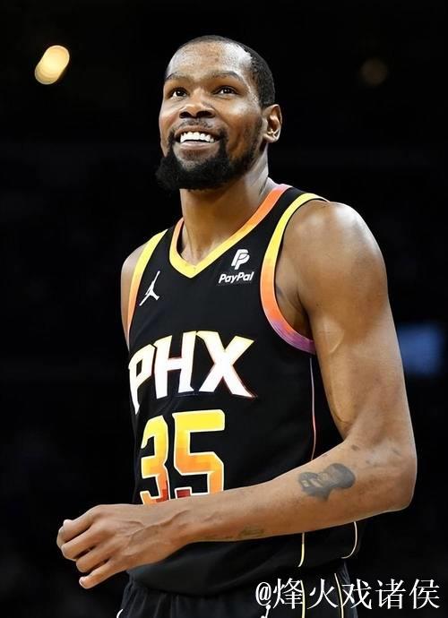 杜兰特37岁77天单场拿25+5+5+5帽，历史第二年长球员